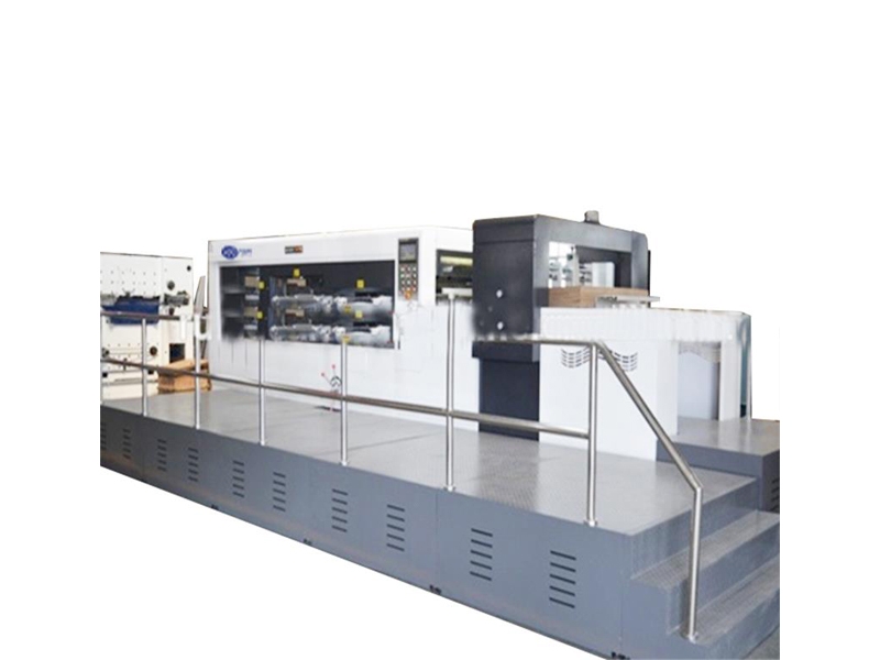 Automatic die-cutting and creasing machine with stripping