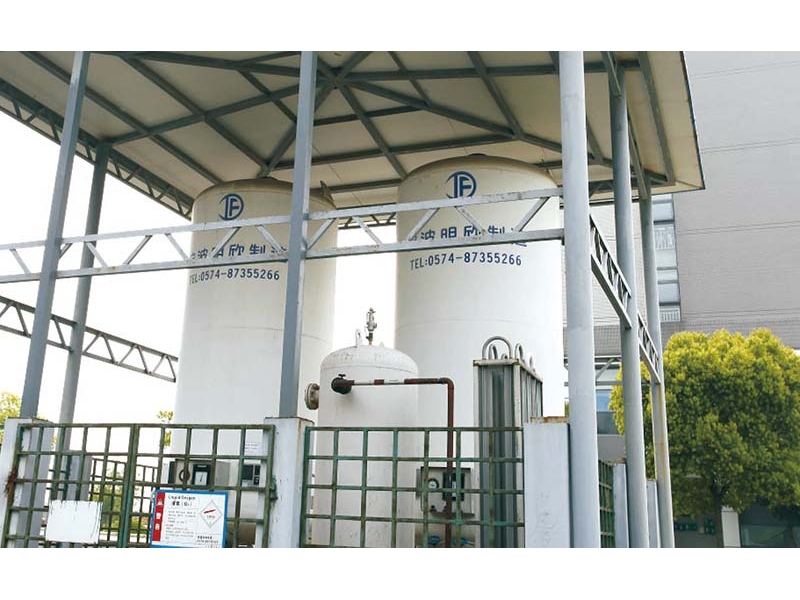 Cryogenic Liquid Storage Tank