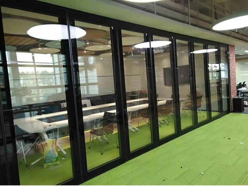 Foreign trade factory specializing in the sale of glass screen materials, mobile soundproof doors, m