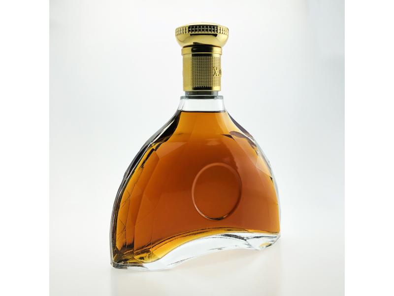 50ml--3500ML provide high quality empty brandy cognac crystal bottle