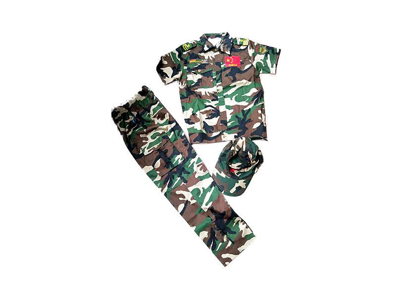 Camouflage short sleeve suit
