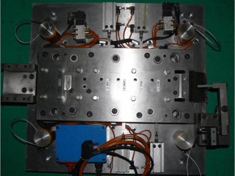 Electromechanical integration consecutive mold