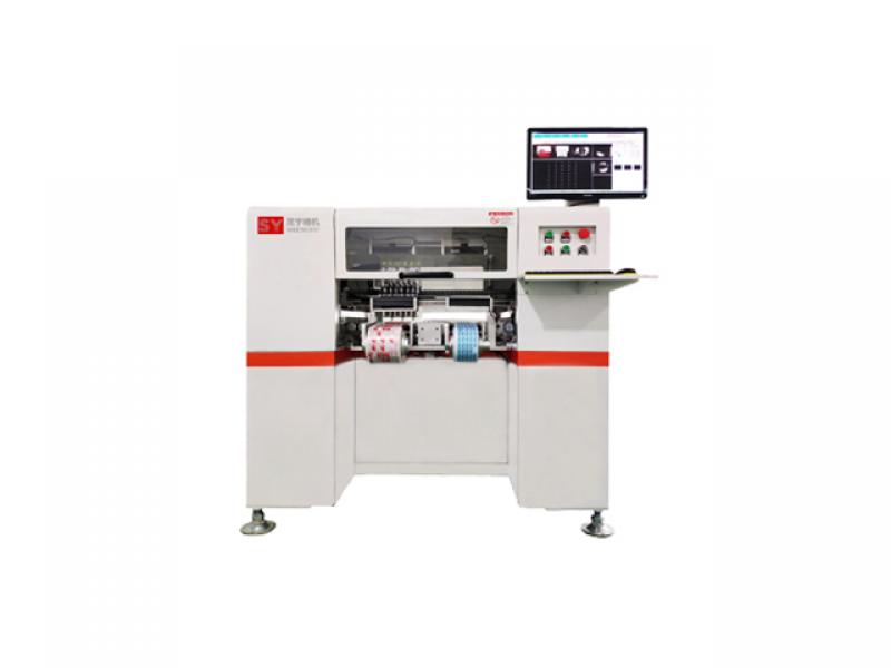 Automatic auxiliary material precision laminating machine