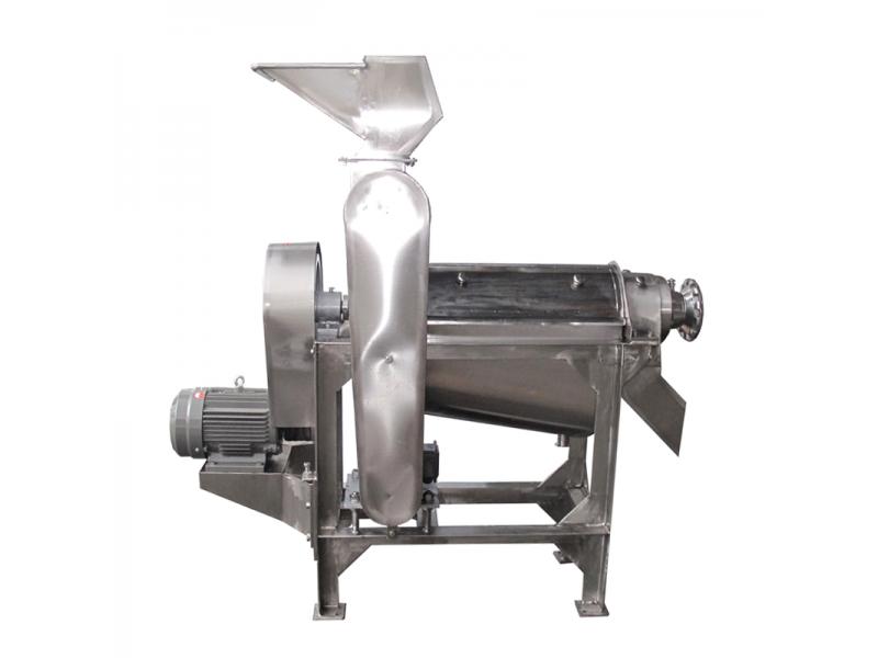 Industrial fruit juicer production line with crusher