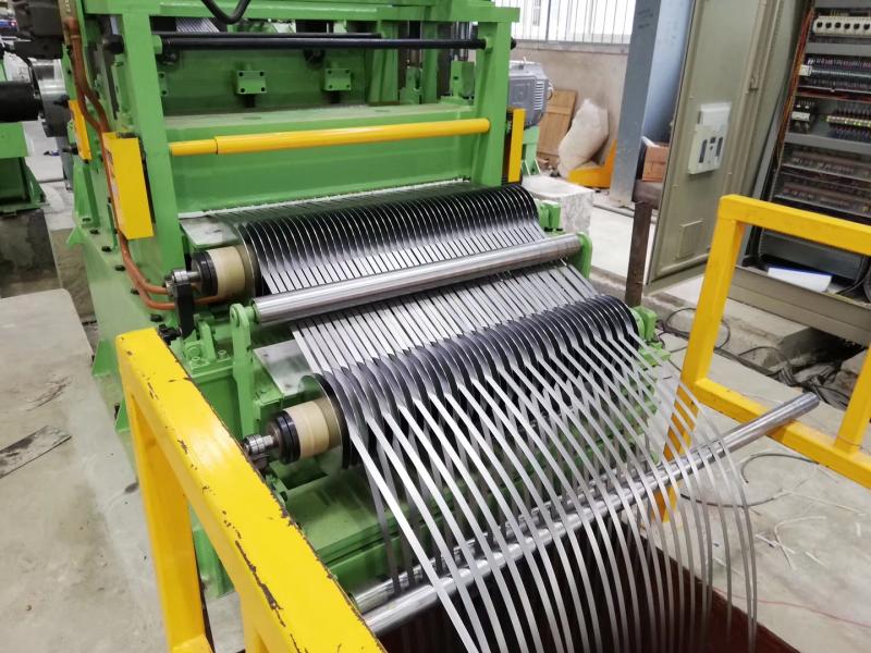 Slitting on Cold or Hot Rolling Variable Material Slitting Line for Thick Material&Slitting Machine&