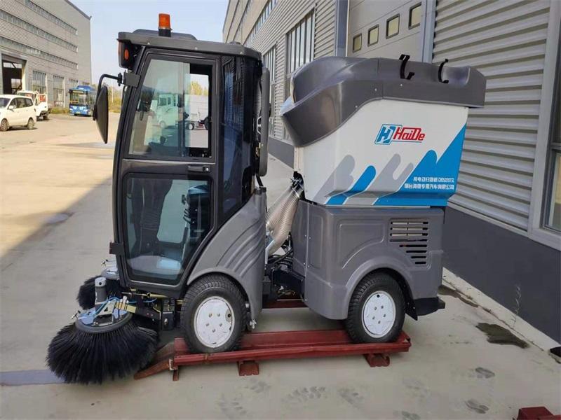 China Made Haide Road Sweeper ( Full Electric )