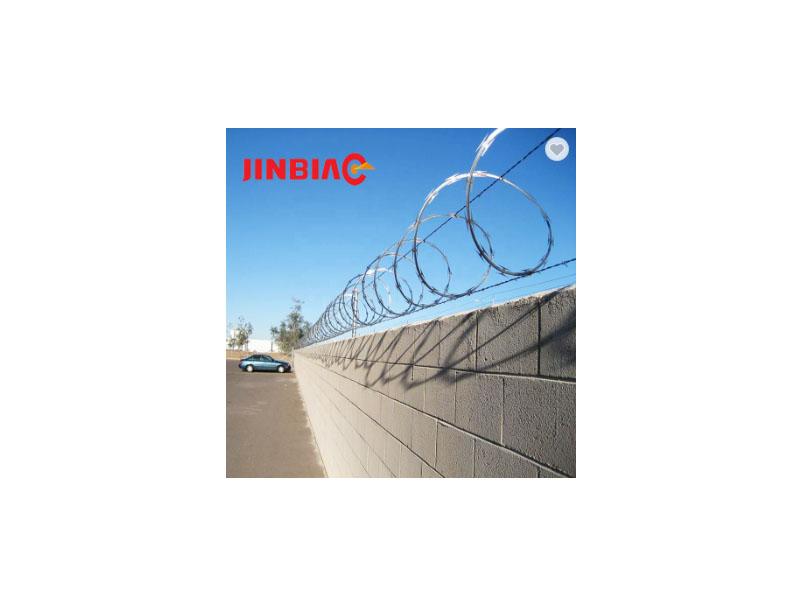 Direct Factory Cheap Hot Dip Galvanized Barbed Wire Razor Barbed Wire 
