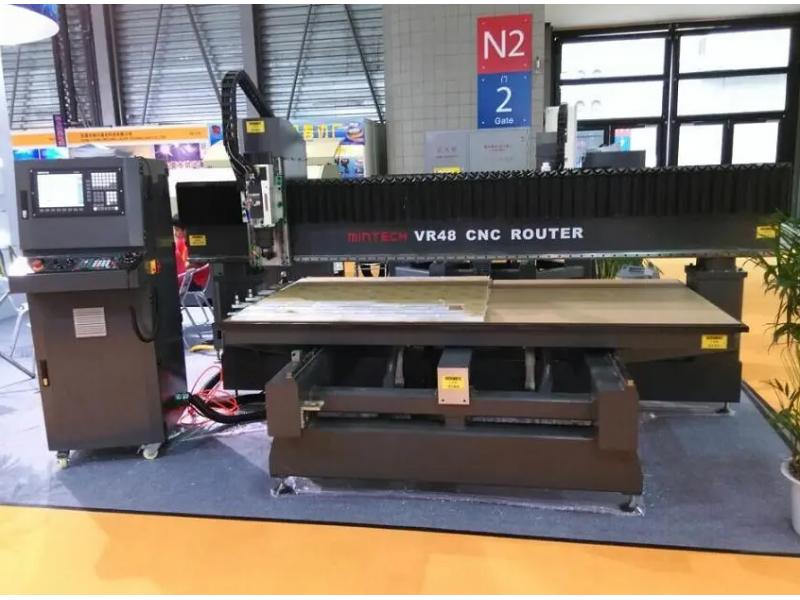 Mintech China CNC Engraving Machine with Vacuum Working Table