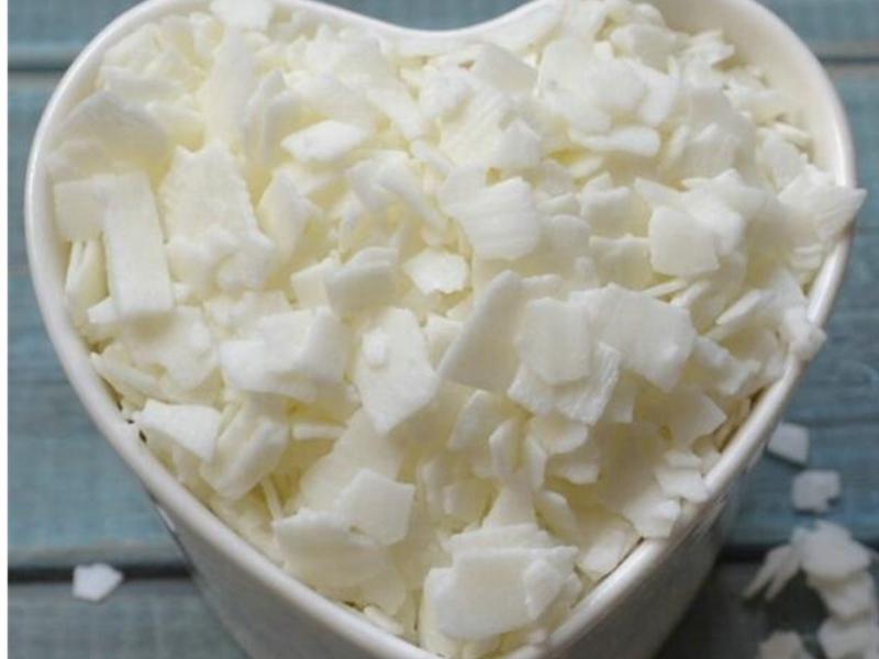 100% Soy Wax Flakes for Scented Candle Making, Natural and Organic