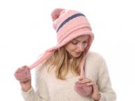 New Fashion Wholesale Warm Knitted Winter Chenille Beanie Cap with Ball