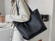 New Style Women's Fashion Sling Bag Pure Color Weave Pattern Female Bag High Capacity PU Tote Bag